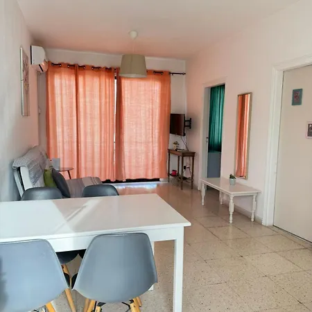 Magic Sea Apartments Larnaca Exterior photo